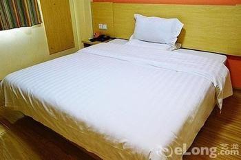 Baoqing Hotel อู่ฮั่น ภายนอก รูปภาพ